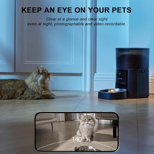 MZZ Pet Feeder in Black