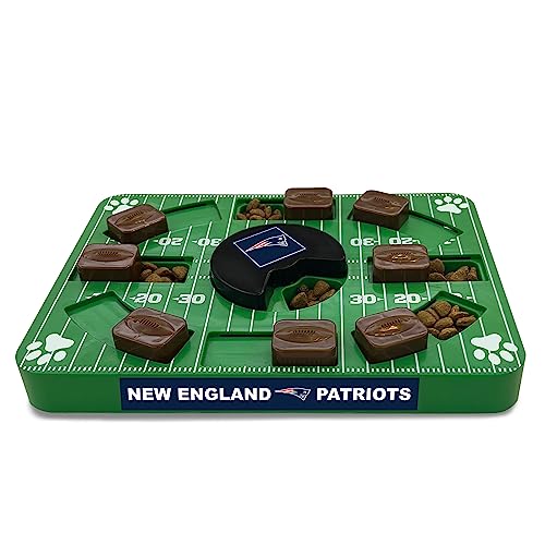 Pets First Pet Feeder in Standard, NEW ENGLAND PATRIOTS