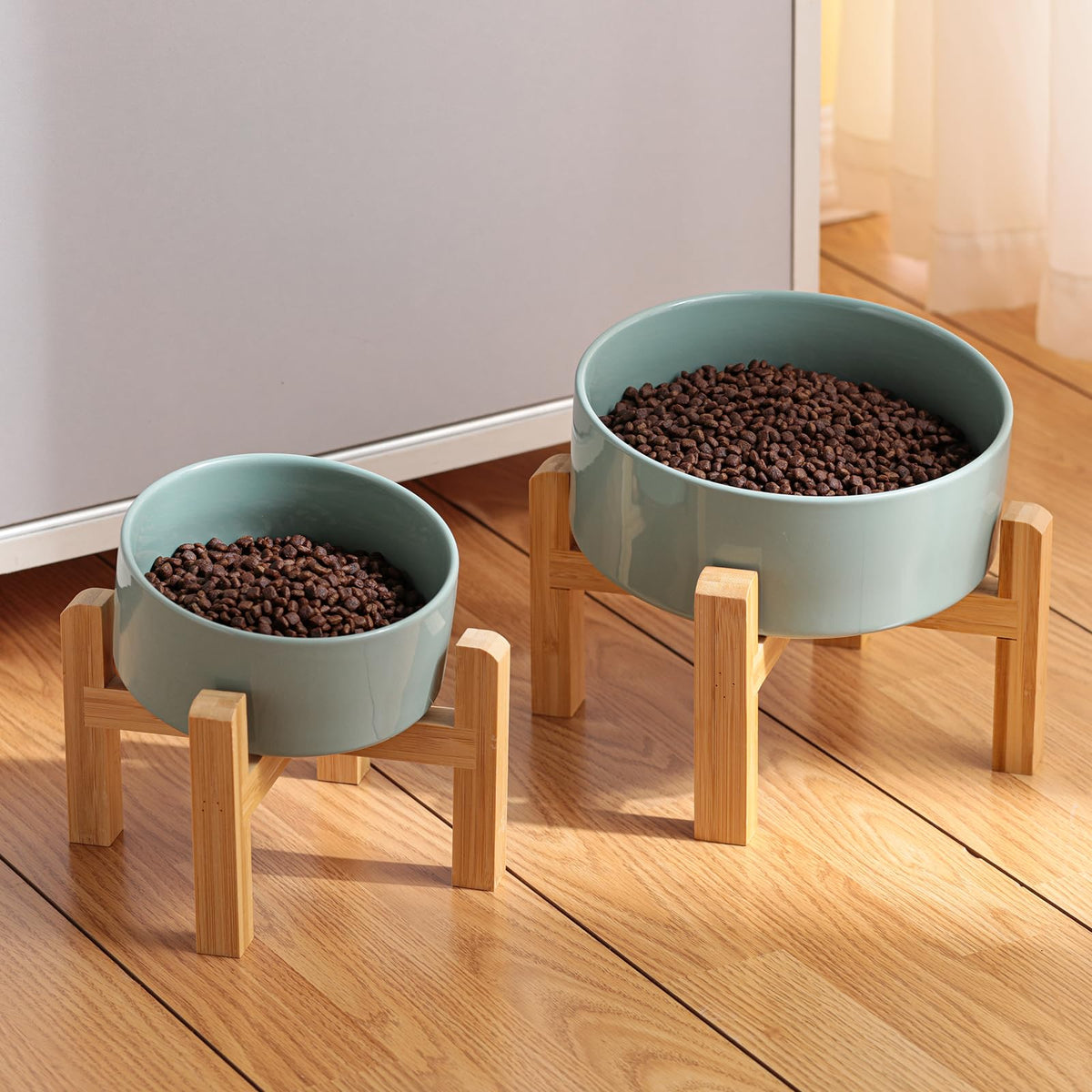DJJJOOYS Pet Feeder in Slanted Small Dog Bowl, Light Green