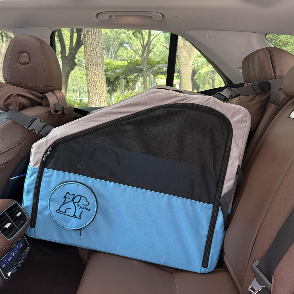 Tyalez Animal Carrier in 21.5"L x 25.0"W x 24.0"H, Blue, Grey