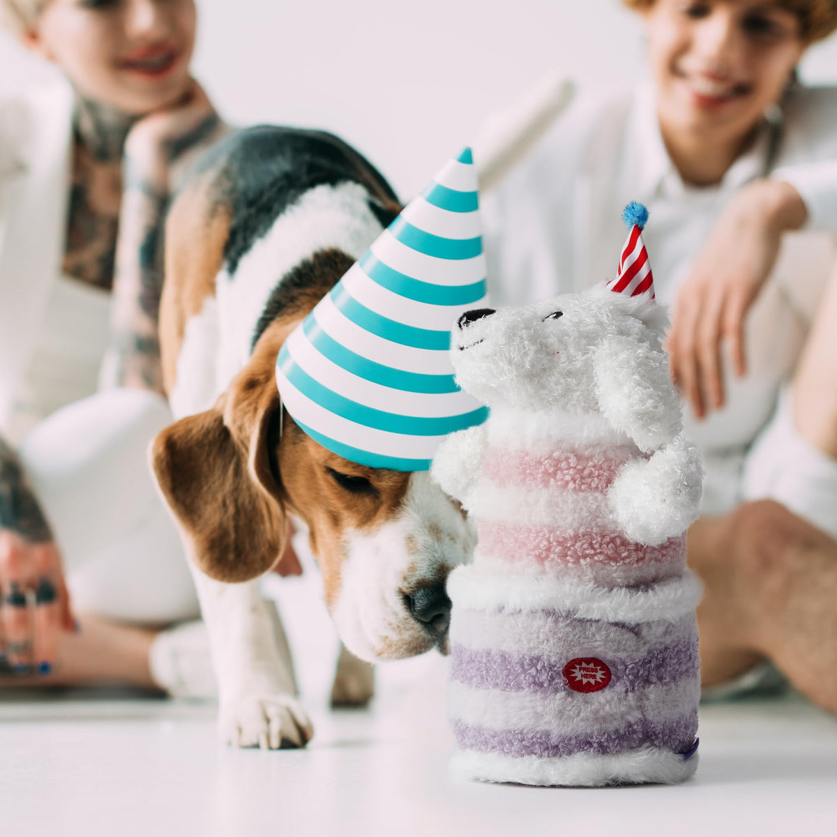 Fuzzwoof Pet Toy in White