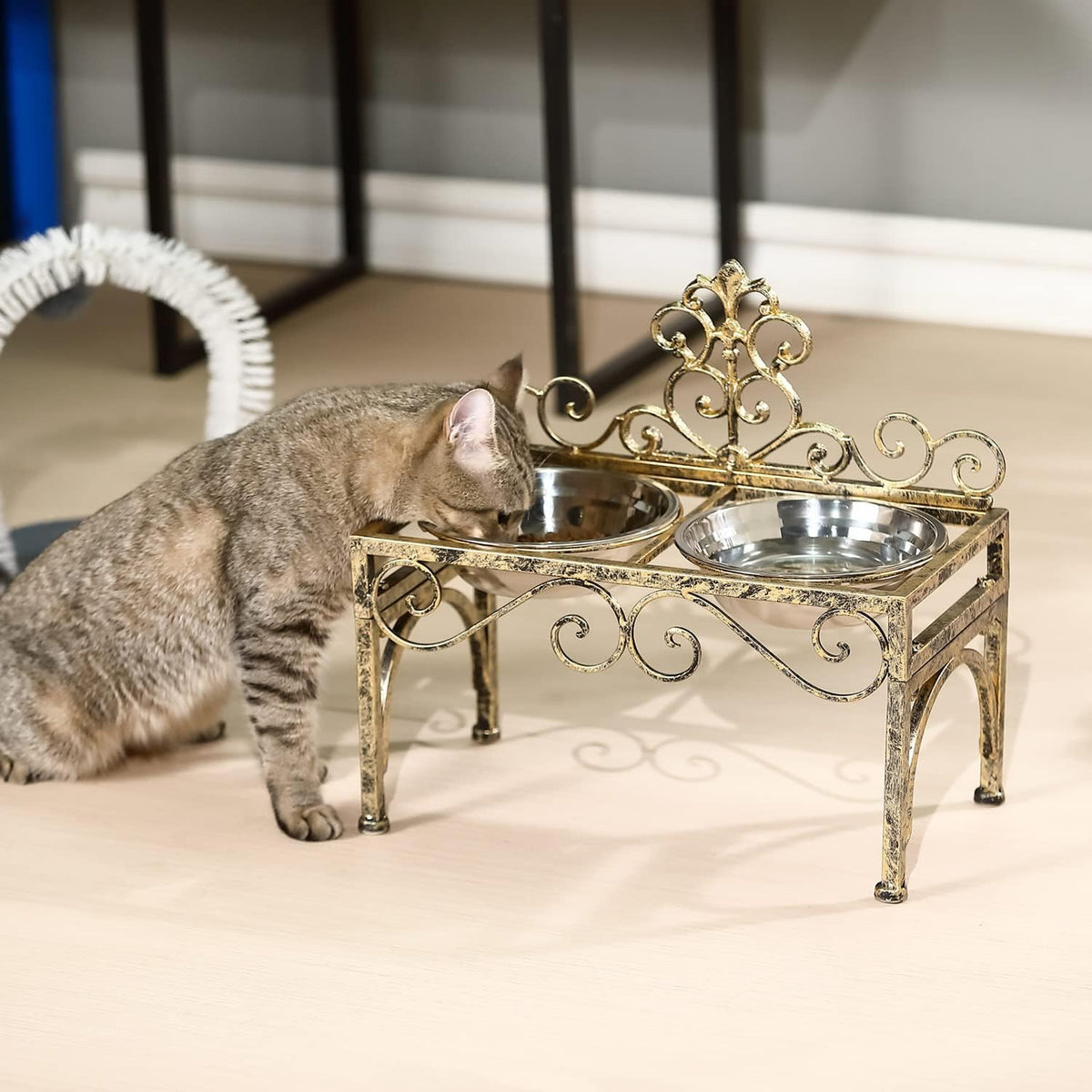Aifeorzo Pet Feeder in 8.78" Height Antique Gold, antique gold