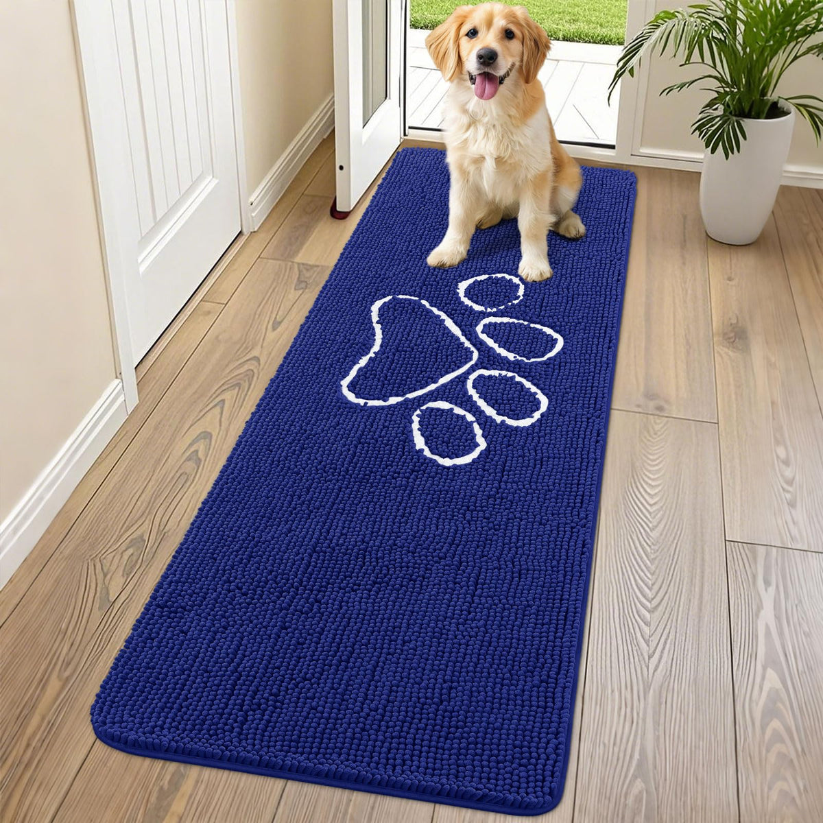 Smiry Rug in 70"X24", Navy Blue and White