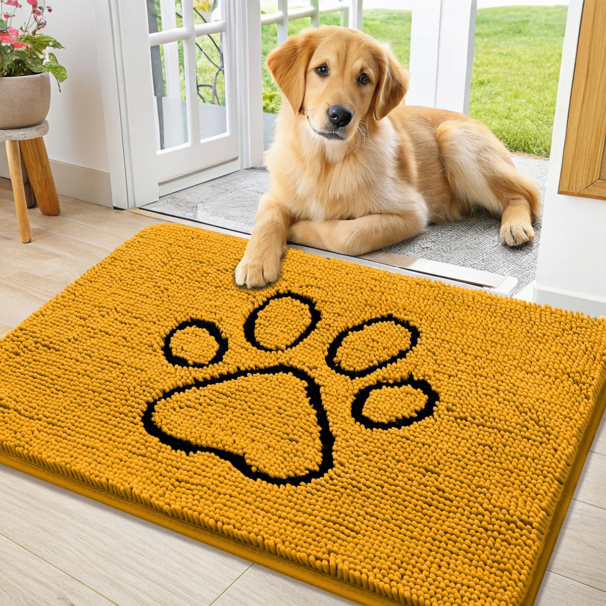 Smiry Rug in 36"X24", Golden Yellow and Black