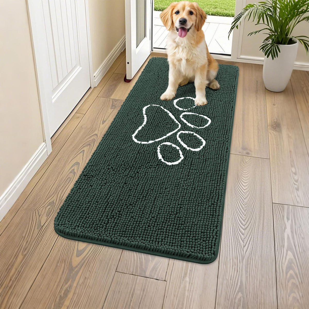 Smiry Rug in 47"X24", Green and White