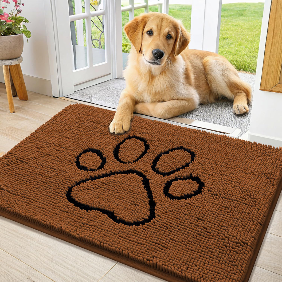 Smiry Rug in 36"X24", Ochre and Black