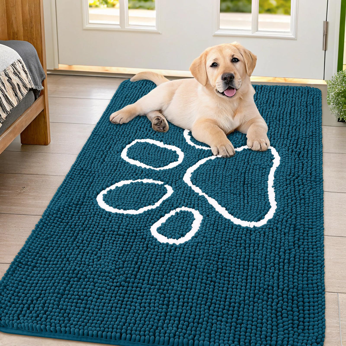 Smiry Rug in 47"X32", Atlantic Blue and White