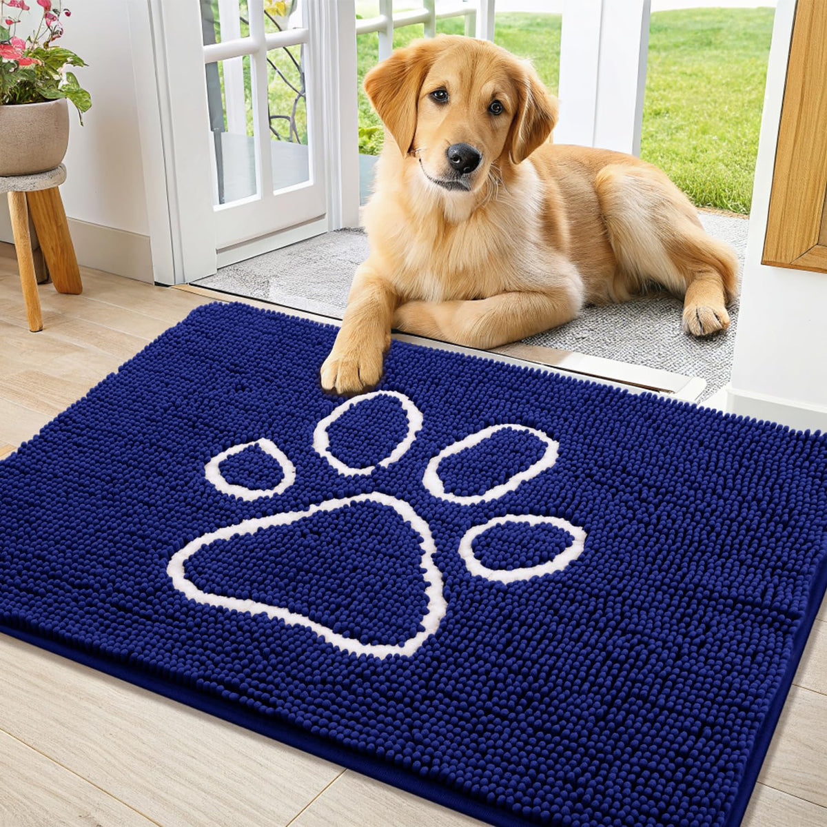 Smiry Rug in 36"X24", Navy Blue and White