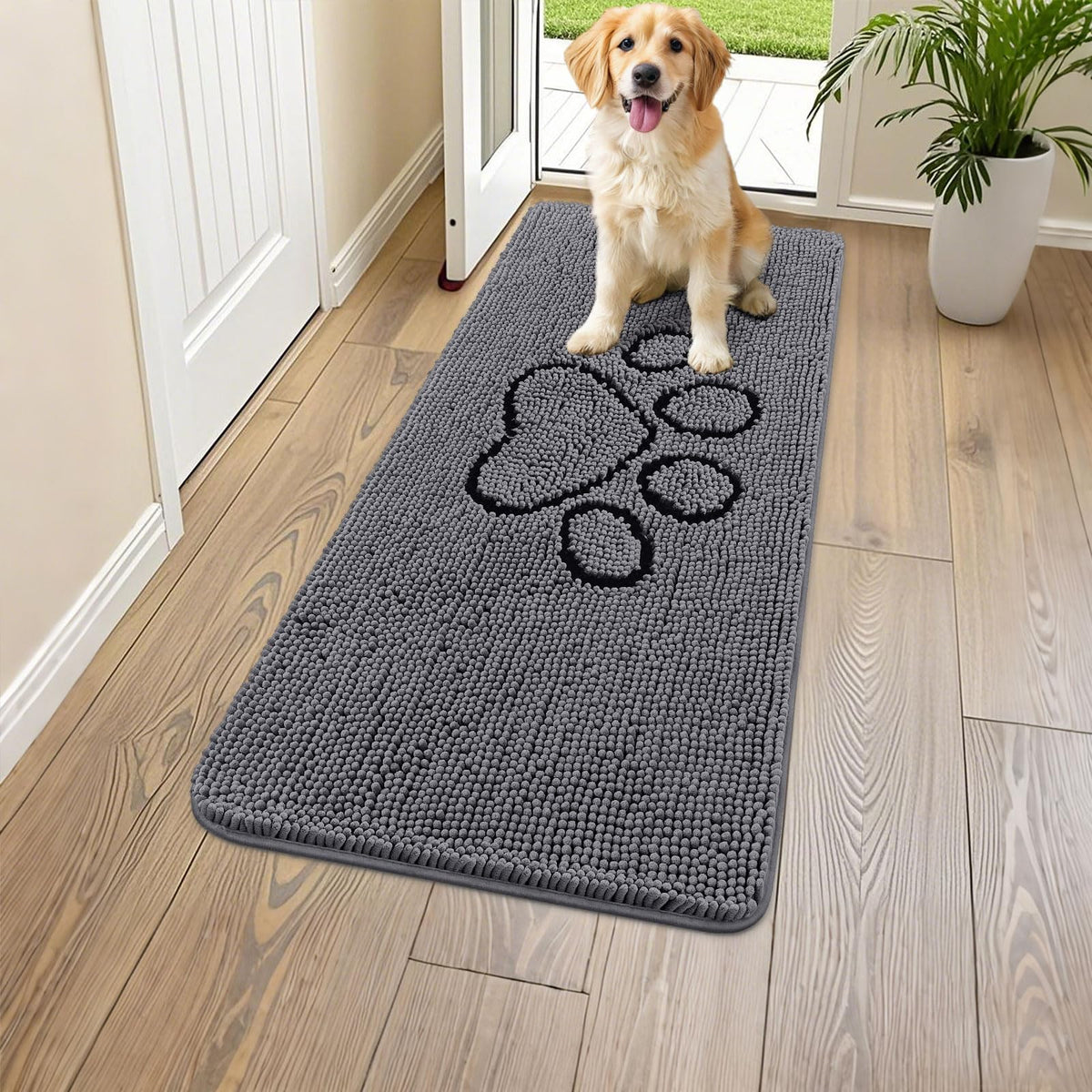 Smiry Rug in 47"X24", Dark Grey and Black
