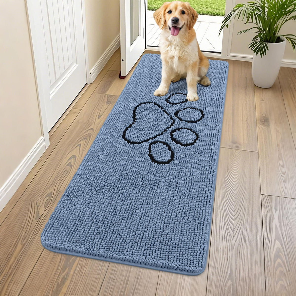 Smiry Rug in 59"X24", Airy Blue and Black
