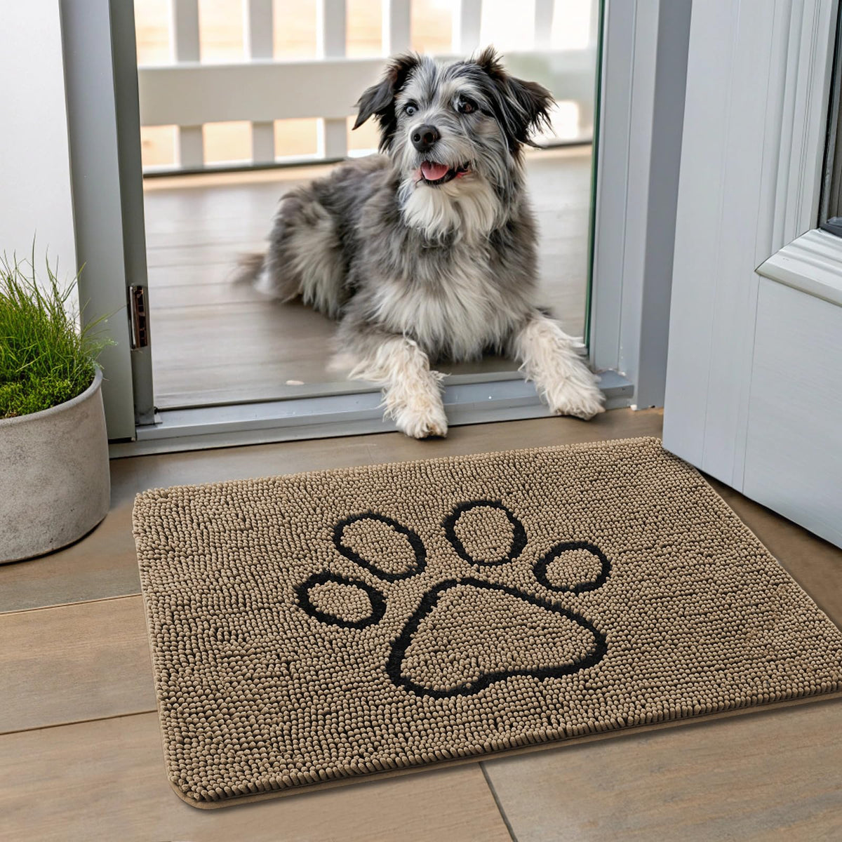 Smiry Rug in 24"X16", Camel and Black