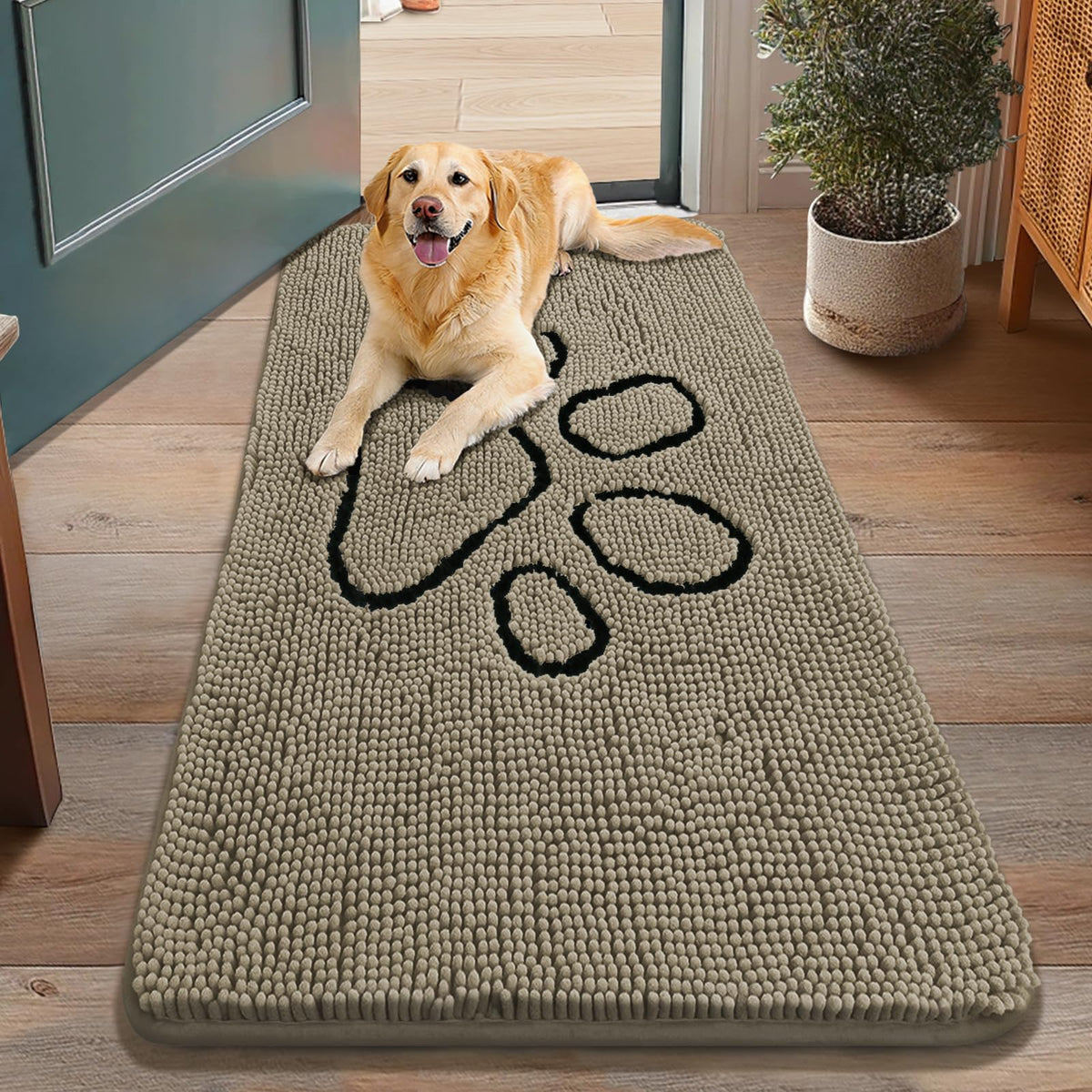 Smiry Rug in 48"X30", Warm Taupe and Black