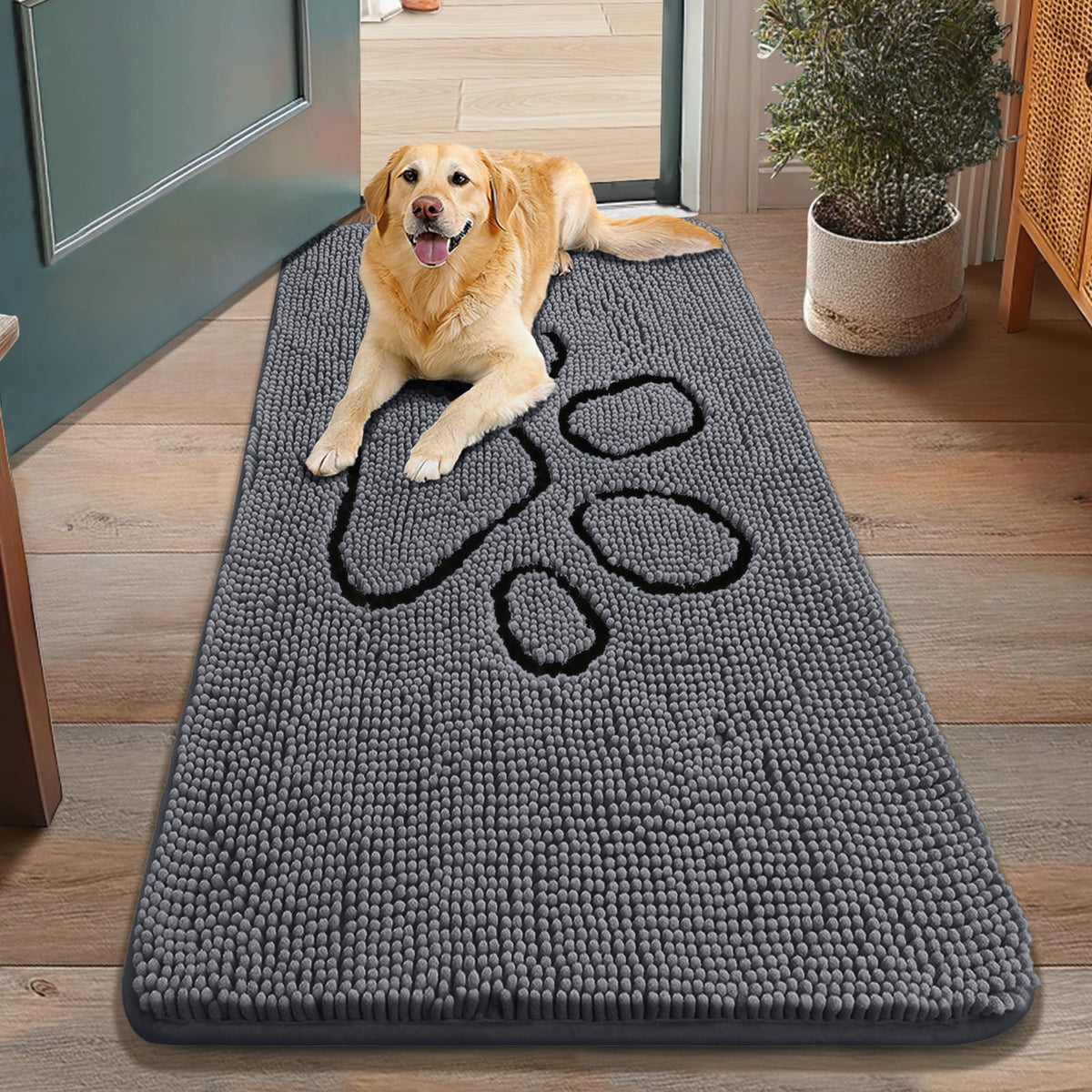 Smiry Rug in 48"X30", Dark Grey and Black