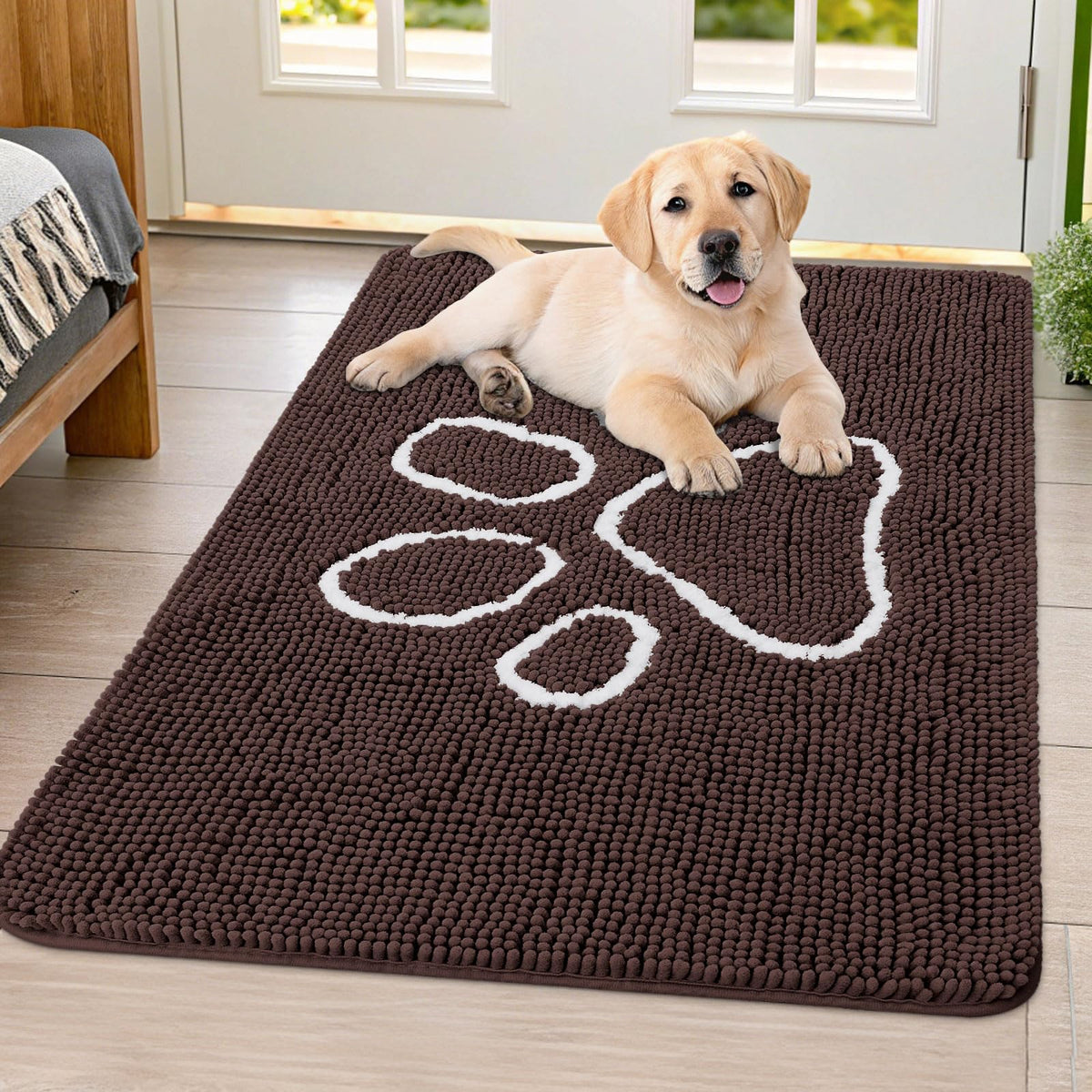 Smiry Rug in 40"X32", Brown and White