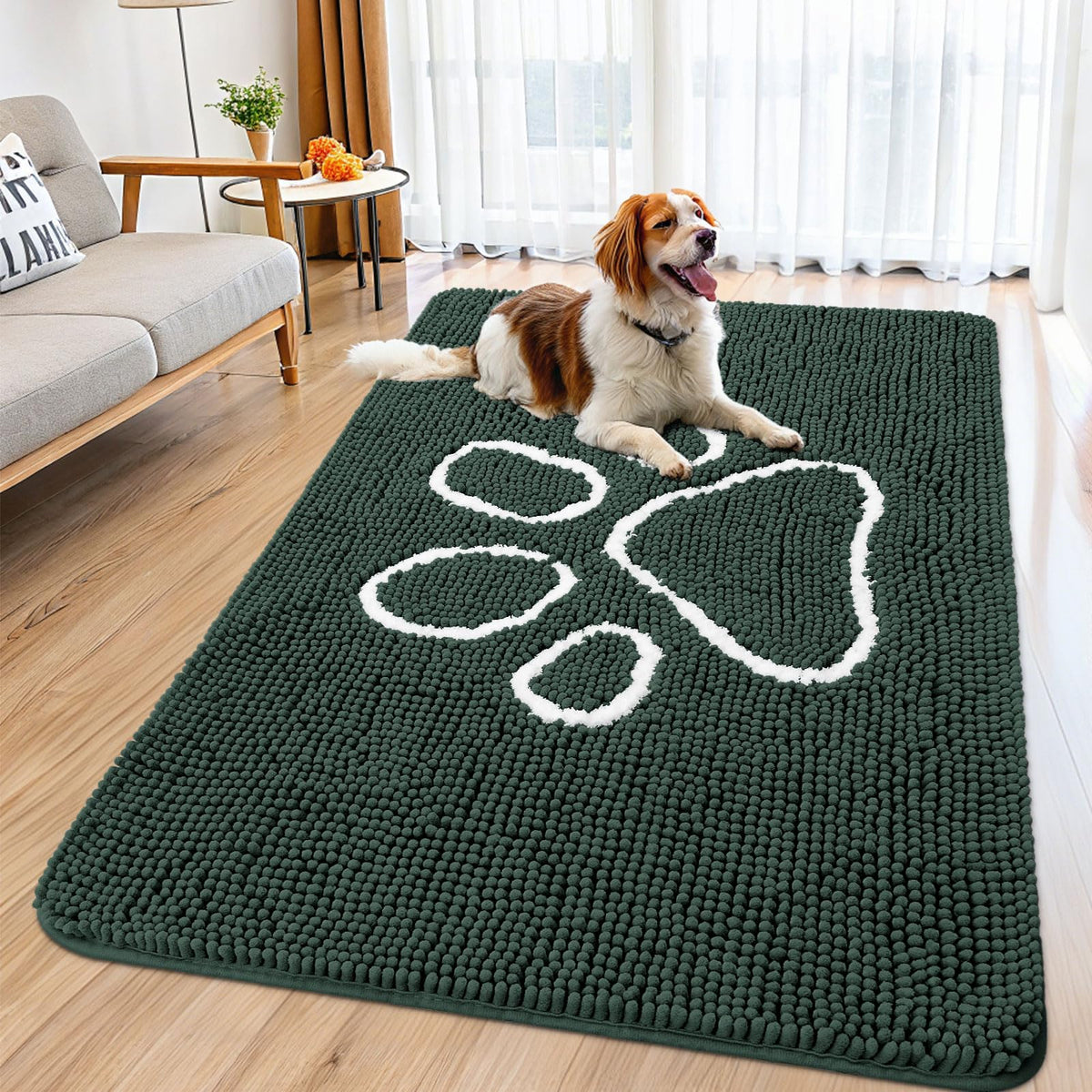 Smiry Rug in 59"X35", Green and White
