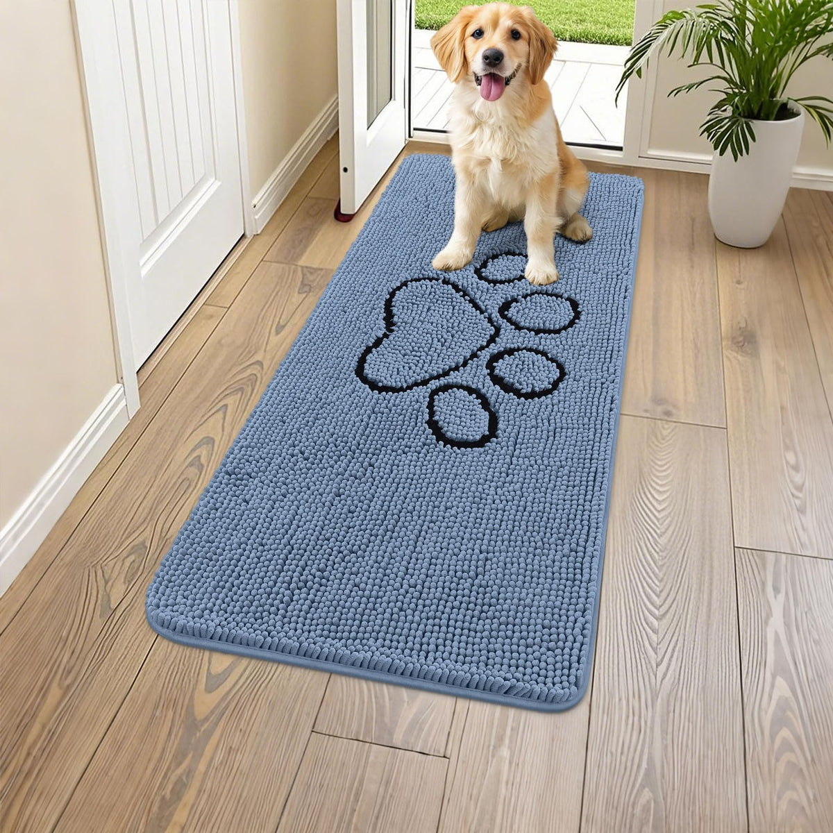 Smiry Rug in 47"X24", Airy Blue and Black