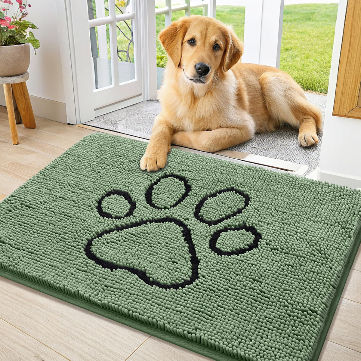 Smiry Rug in 36"X24", Olive Green and Black