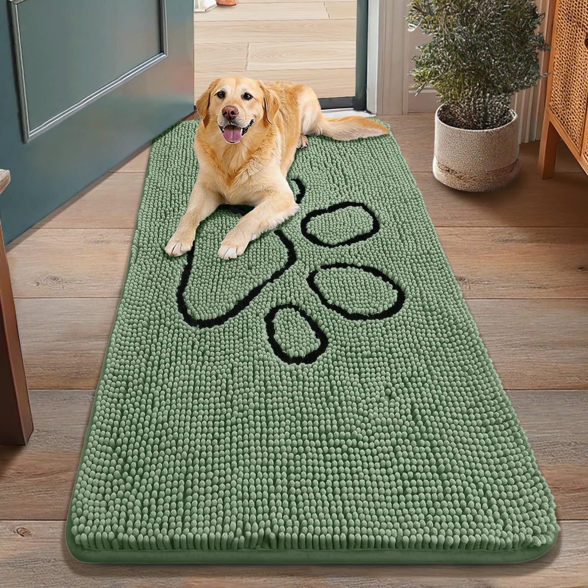 Smiry Rug in 48"X30", Olive Green and Black
