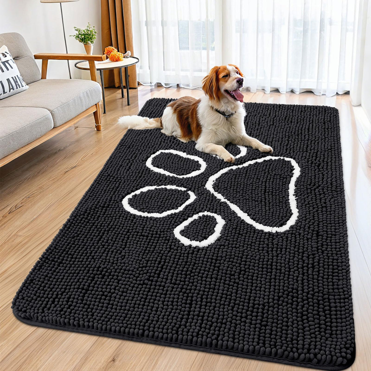 Smiry Rug in 59"X32", Black and White