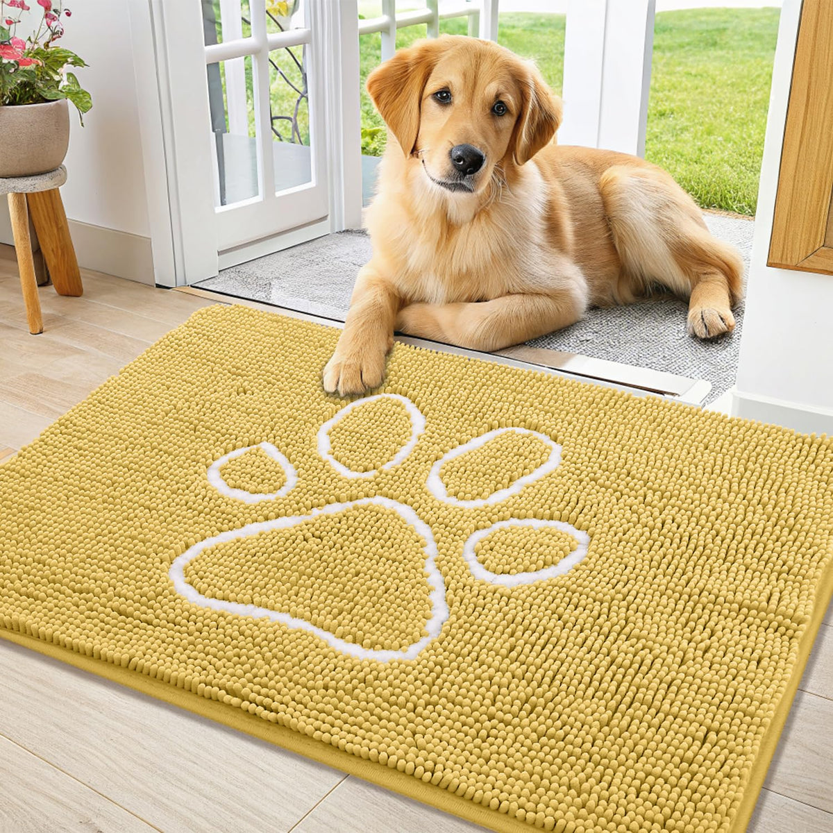 Smiry Rug in 36"X24", Yellow and White