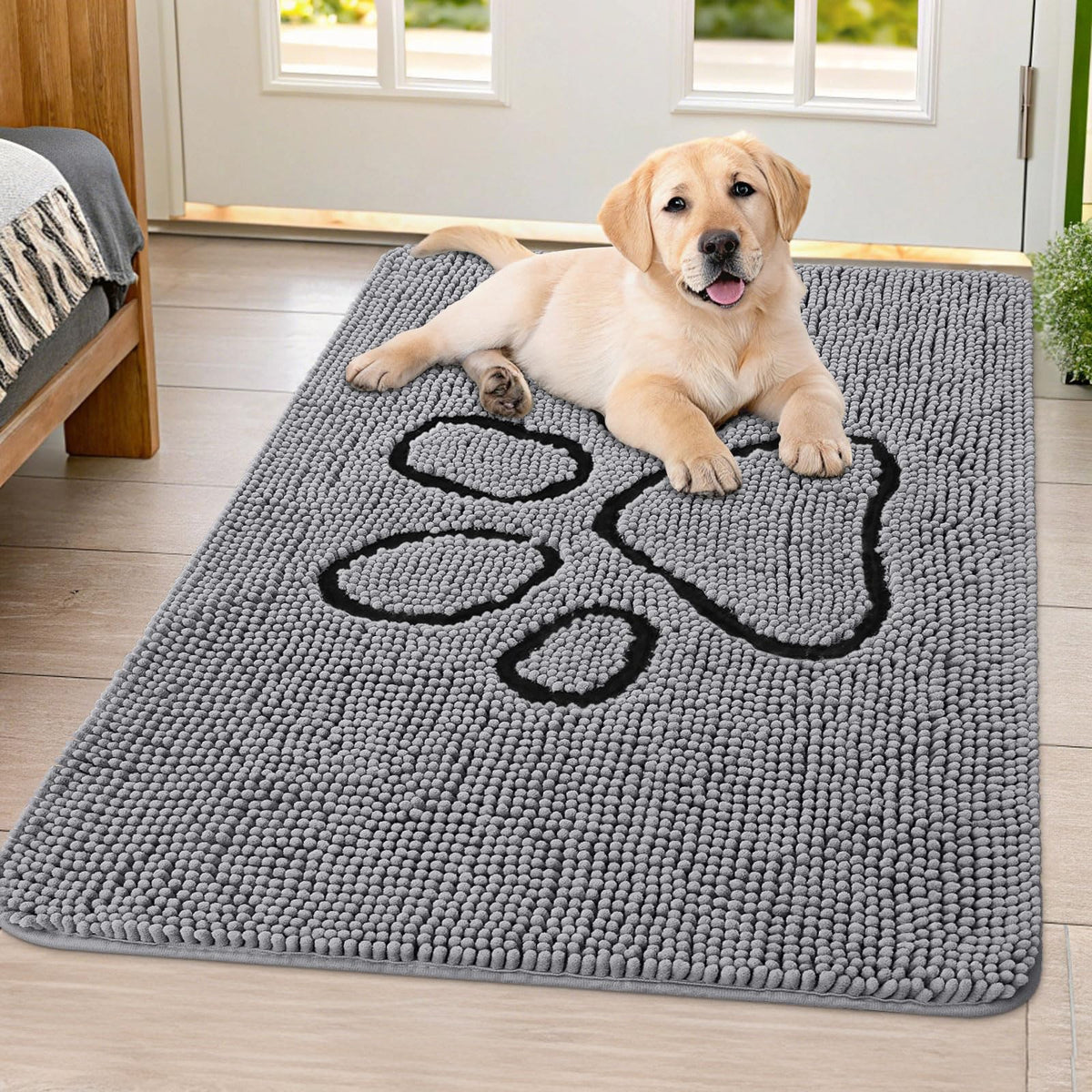 Smiry Rug in 40"X32", Grey and Black