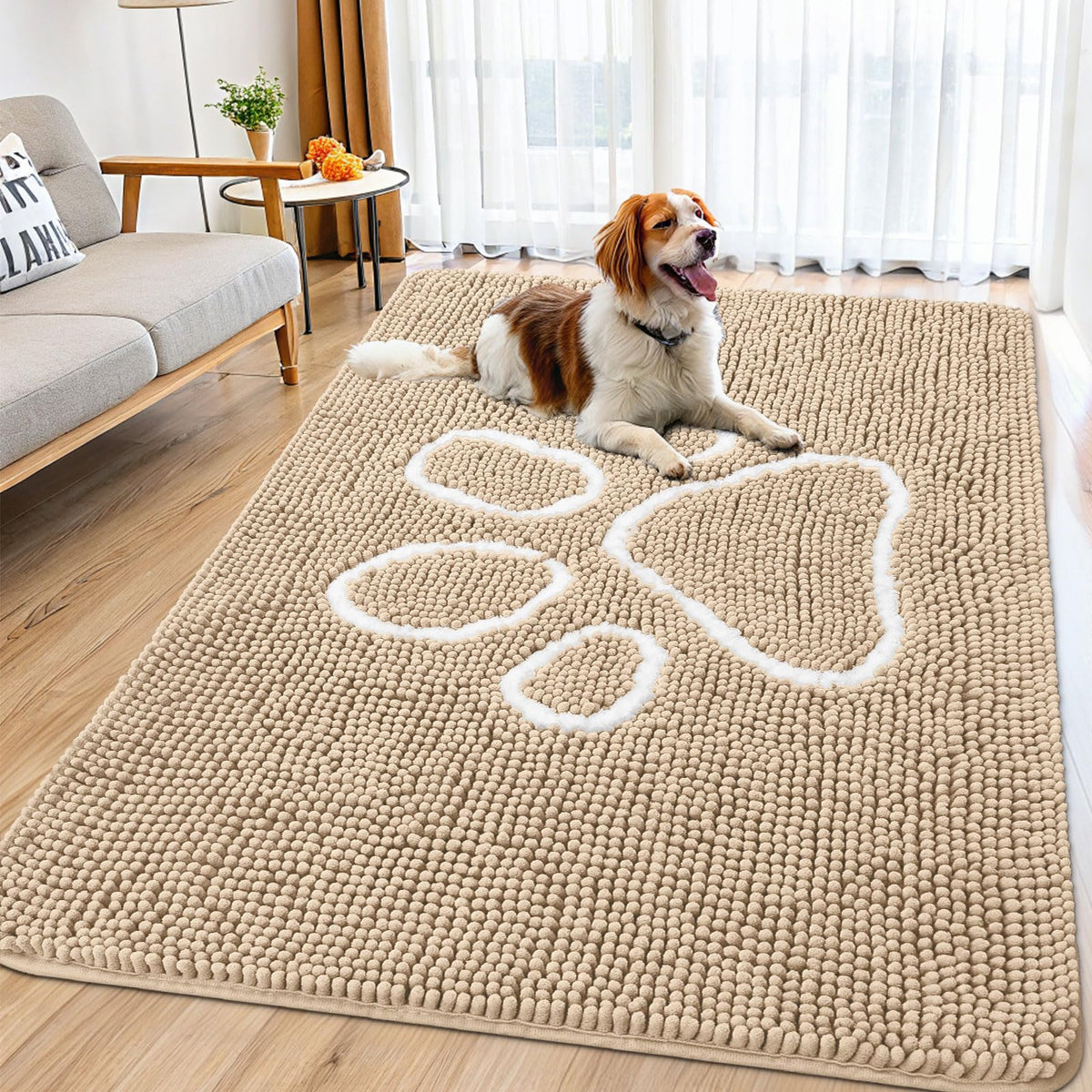 Smiry Rug in 70"X32", Beige and White