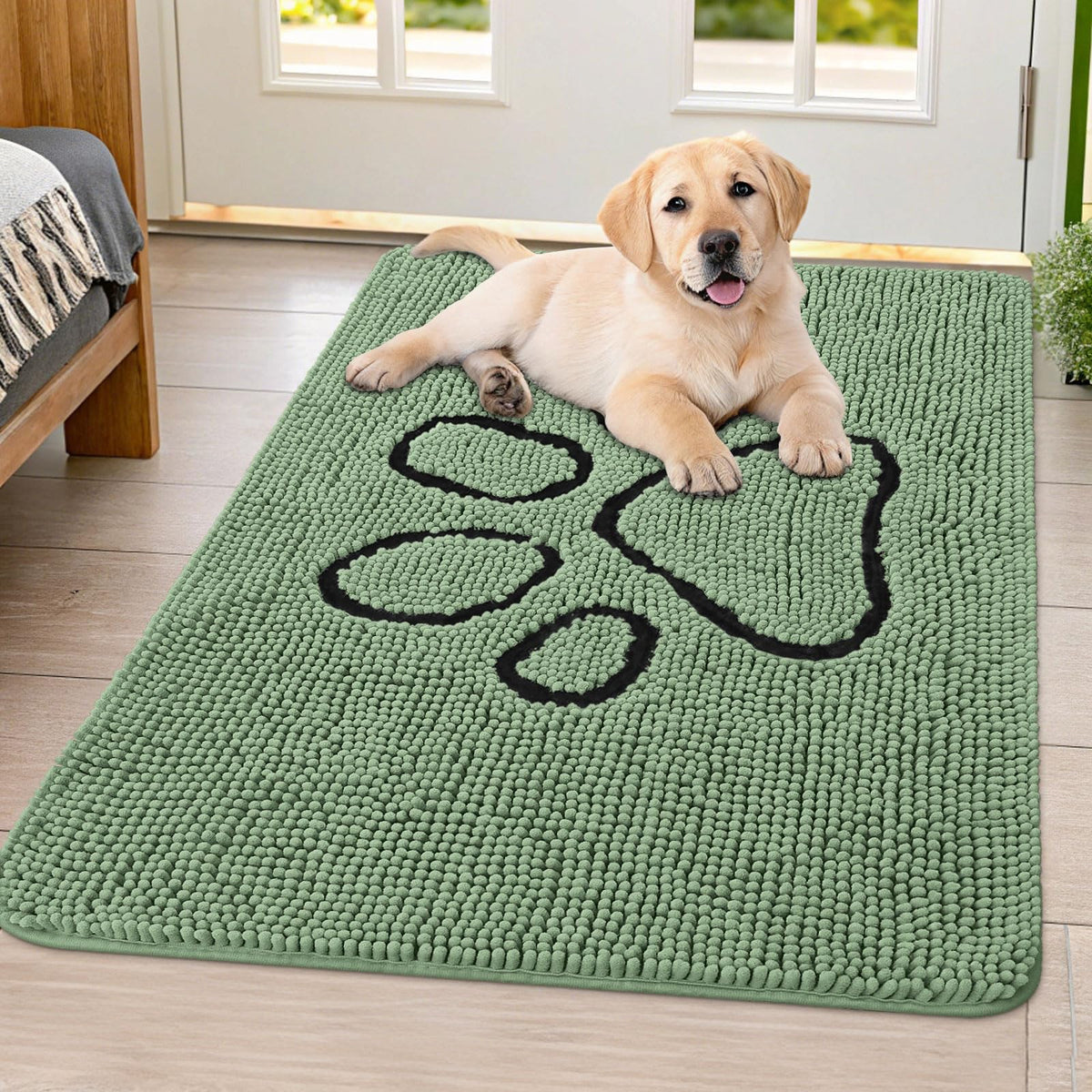 Smiry Rug in 40"X32", Olive Green and Black