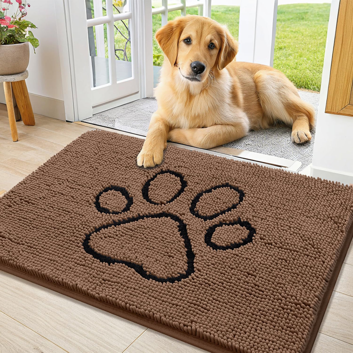 Smiry Rug in 36"X24", Coffee and Black