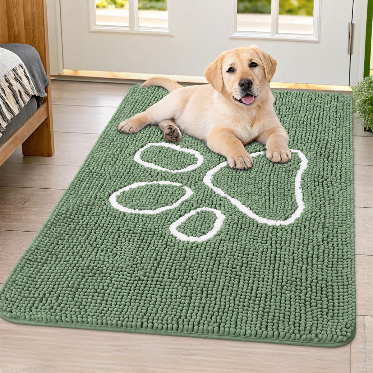 Smiry Rug in 40"X32", Olive Green and White